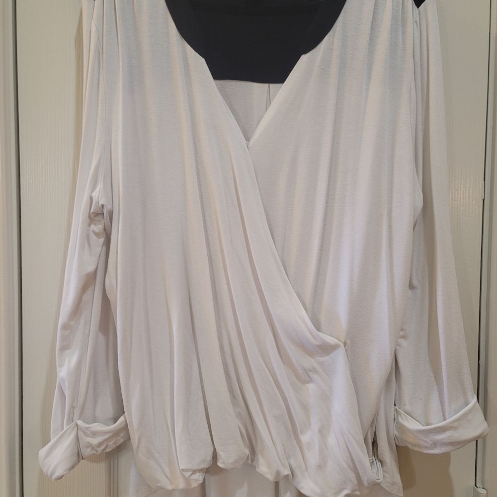 Black and white tunic top